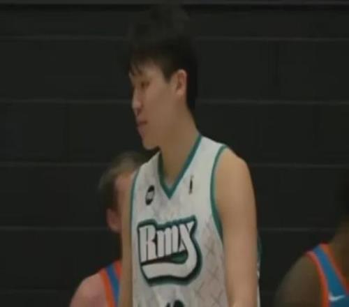 巴萨展现默,多纳鲁马争,执中基米希,万博manbetx体育平台,万博体育官网,万博体育app下载,ManBetX,SPORTS