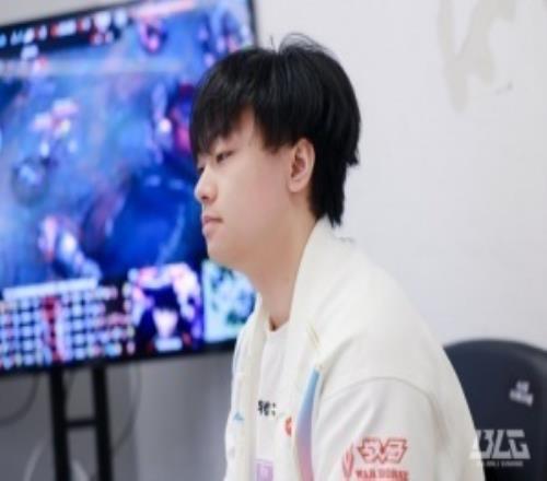 澳超对决,阿德莱德联,迎战纽卡斯,万博manbetx体育平台,万博体育官网,万博体育app下载,ManBetX,SPORTS