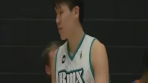 巴萨展现默契！多纳鲁马争执中基米希速发角球助穆西亚拉破门