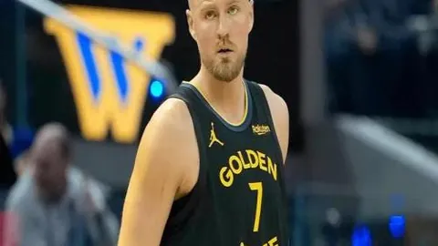 小瓦格纳砍下23分7板，魔术主场力克奇才